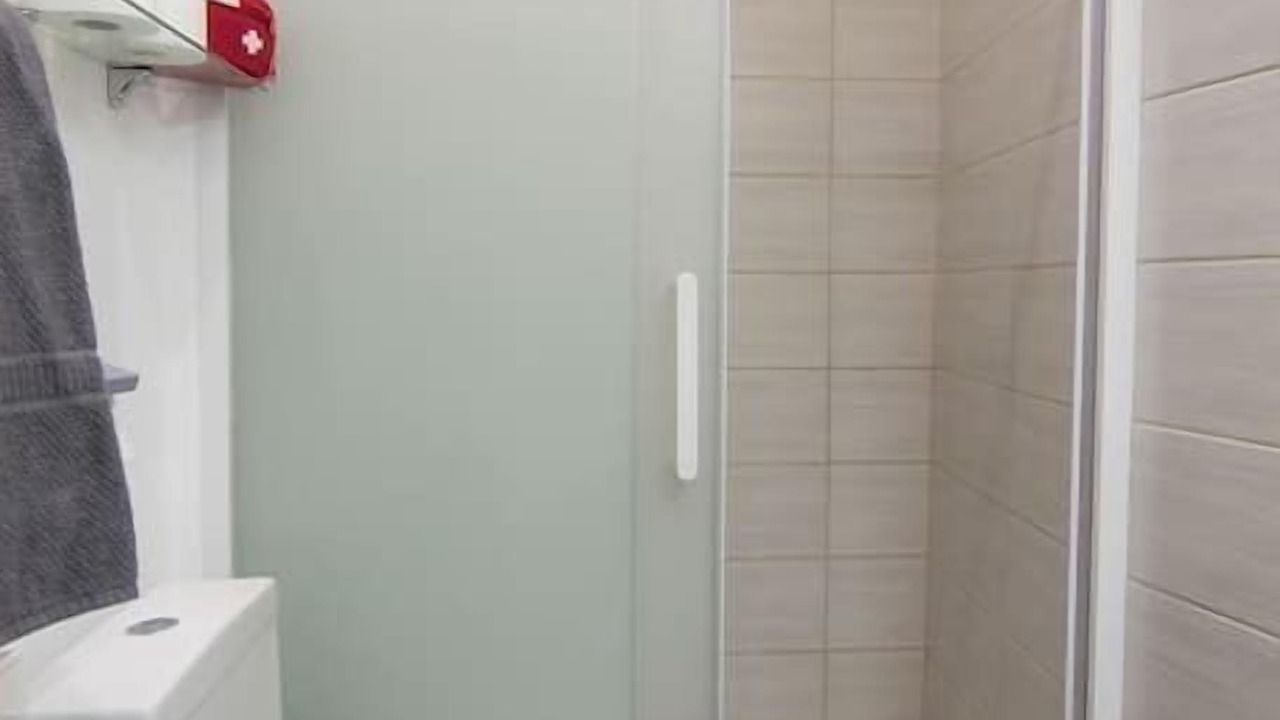 Photo of Bathroom in Avignon City Centre