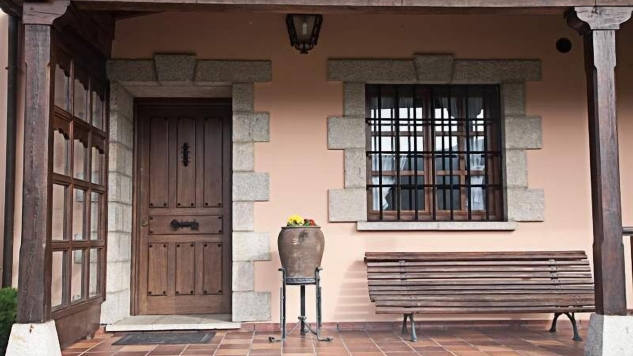 Photo of Outdoor in Naves