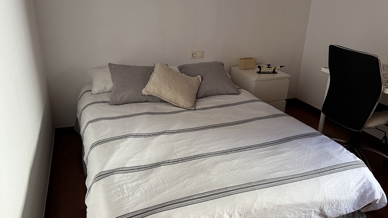 Photo of Bedroom in Juan Fernandez