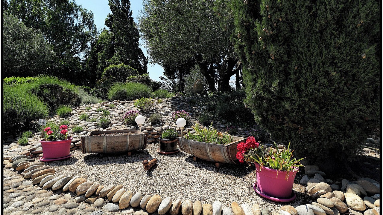 Photo of Outdoor in Rognonas