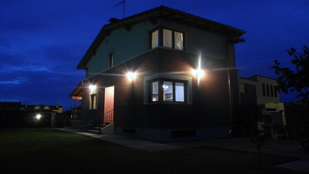 Photo of Outdoor in Buniel