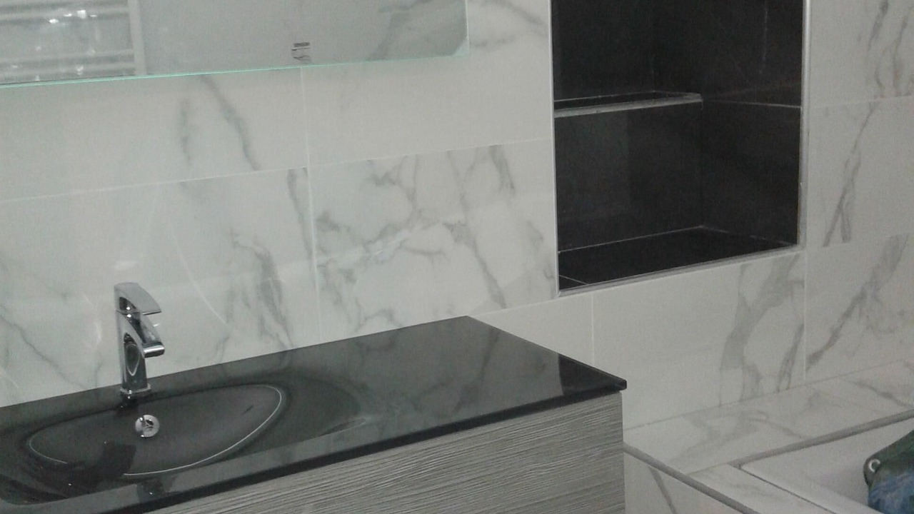 Photo of Bathroom in Couronne Urbaine