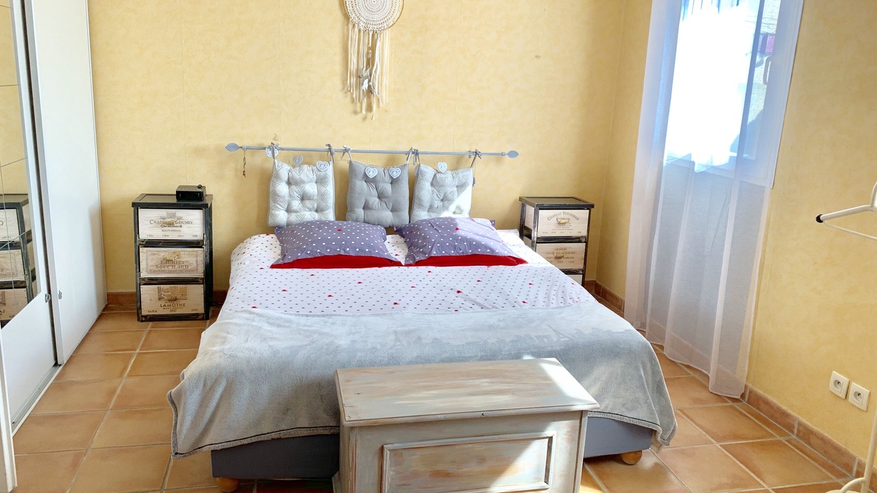 Photo of Bedroom in Port-de-Bouc