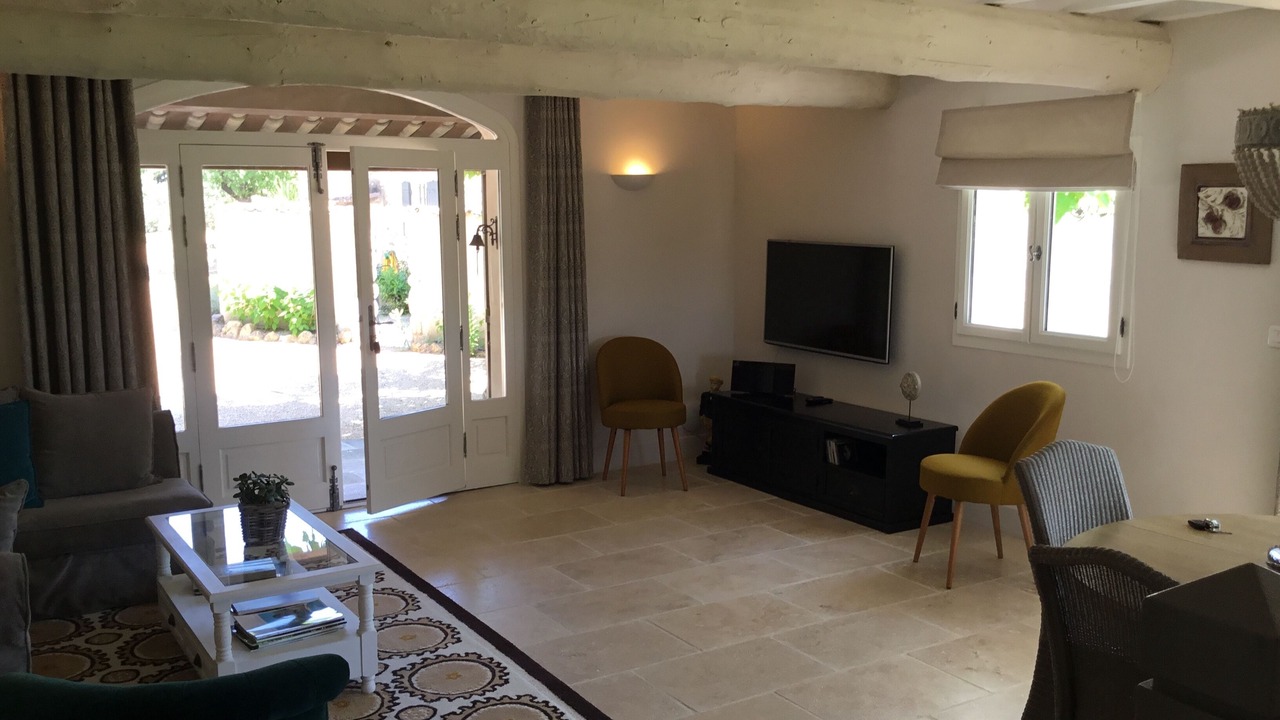 Photo of Livingroom in St.-Remy-de-Provence