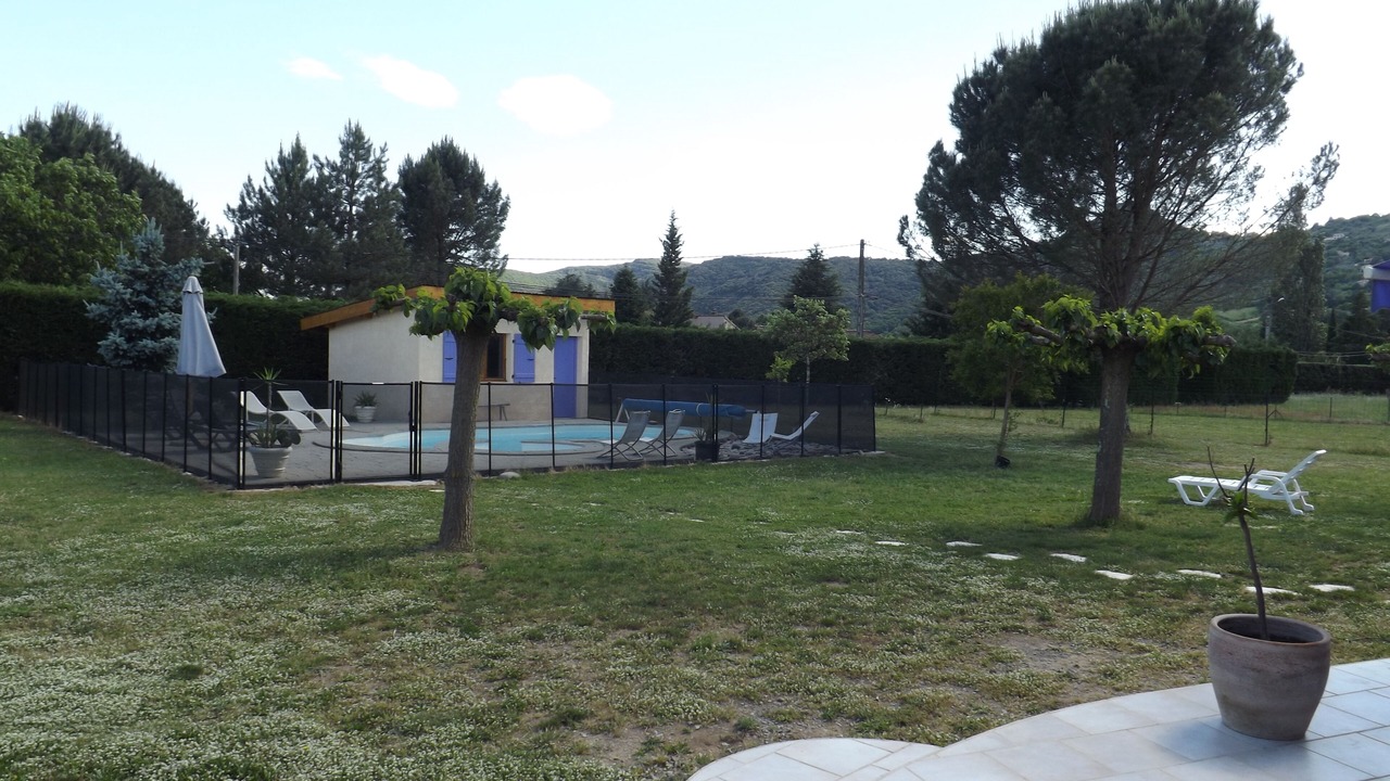 Photo of Outdoor in Sampzon