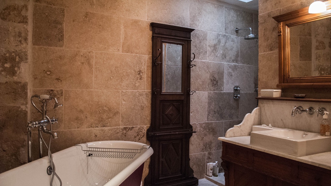 Photo of Bathroom in Avignon City Centre