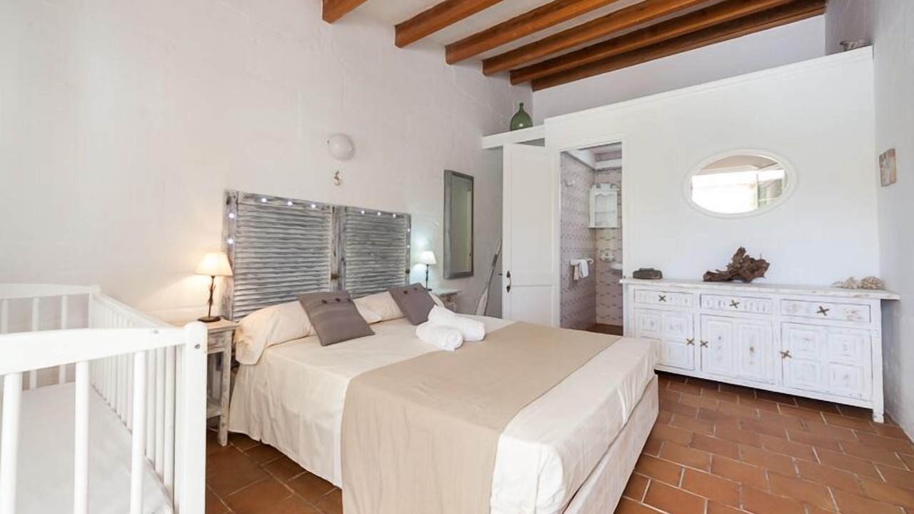 Photo of Bedroom in Mahon
