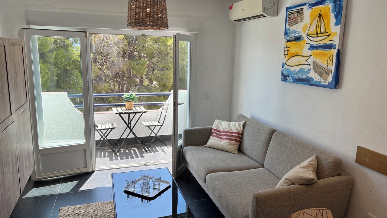 Photo of Livingroom in Llanca