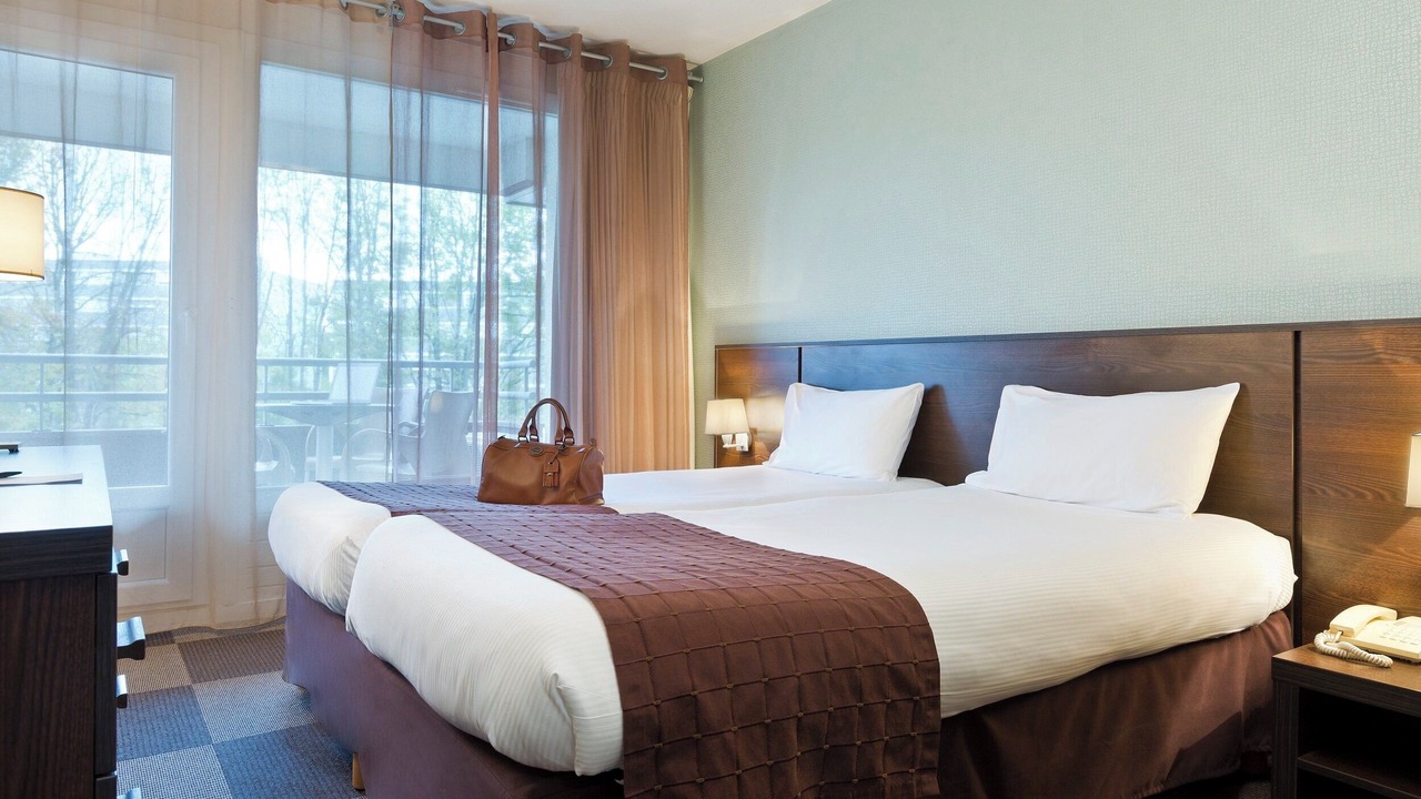Photo of Bedroom in Ferney-Voltaire