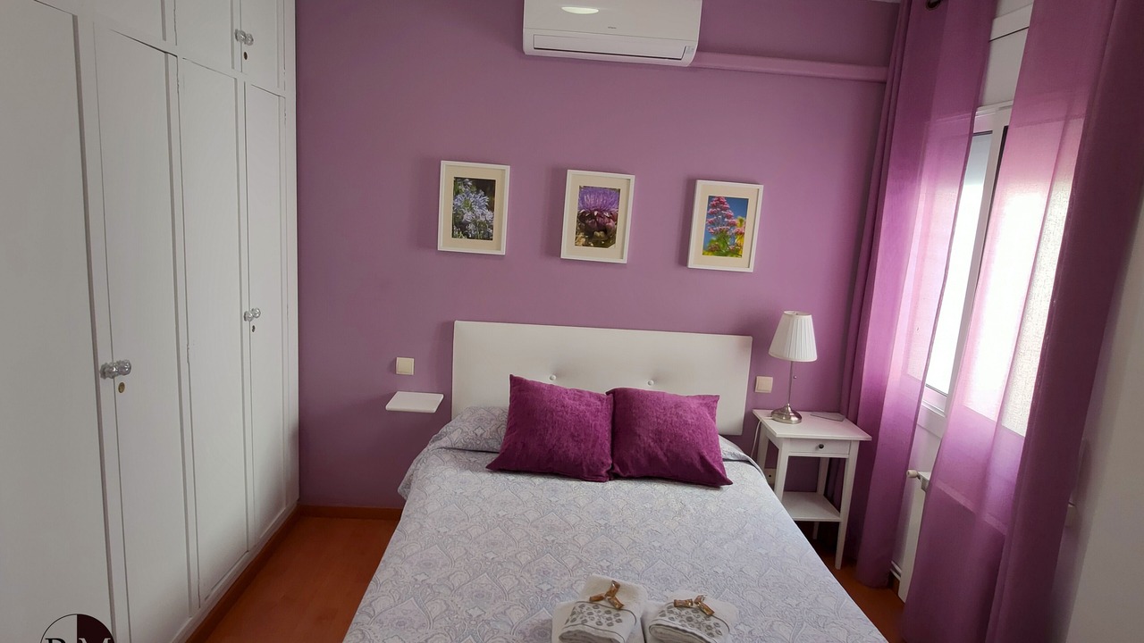 Photo of Bedroom in El Poble-sec