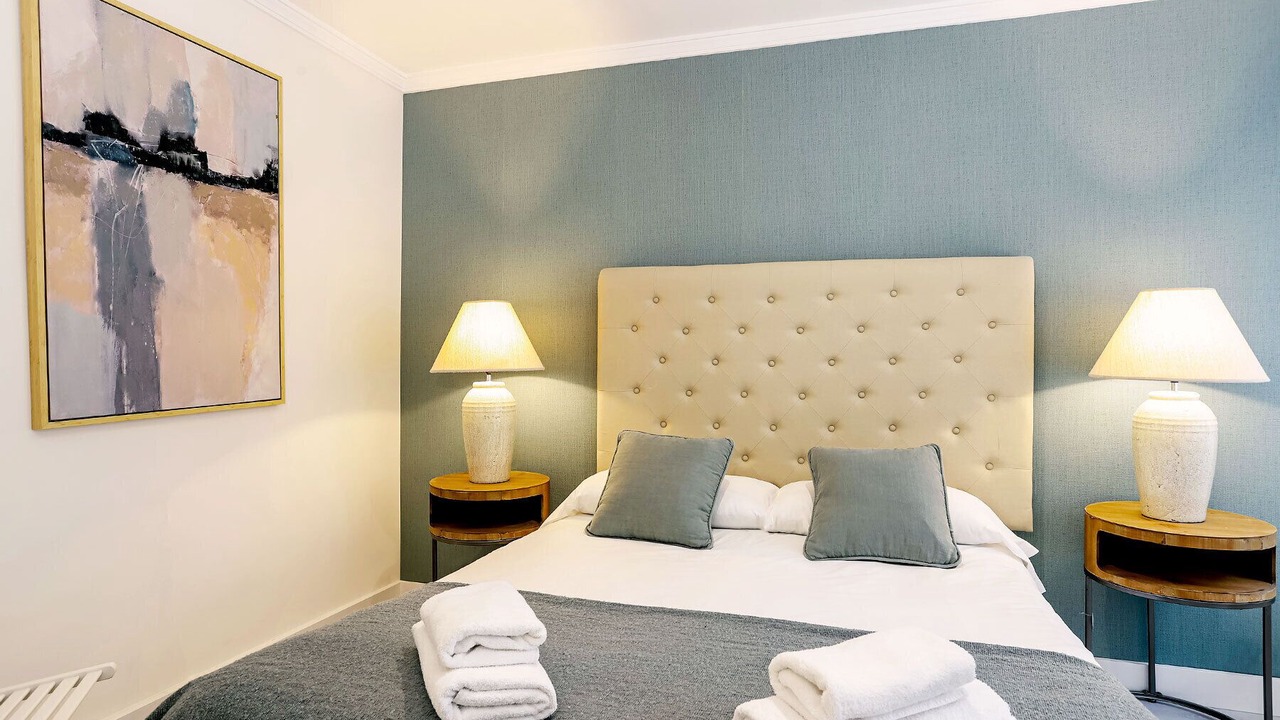 Photo of Bedroom in Central District