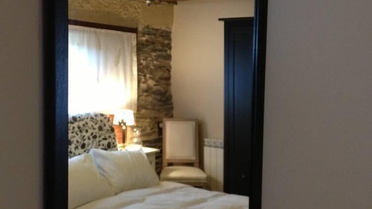 Photo of Bedroom in Muga de Alba