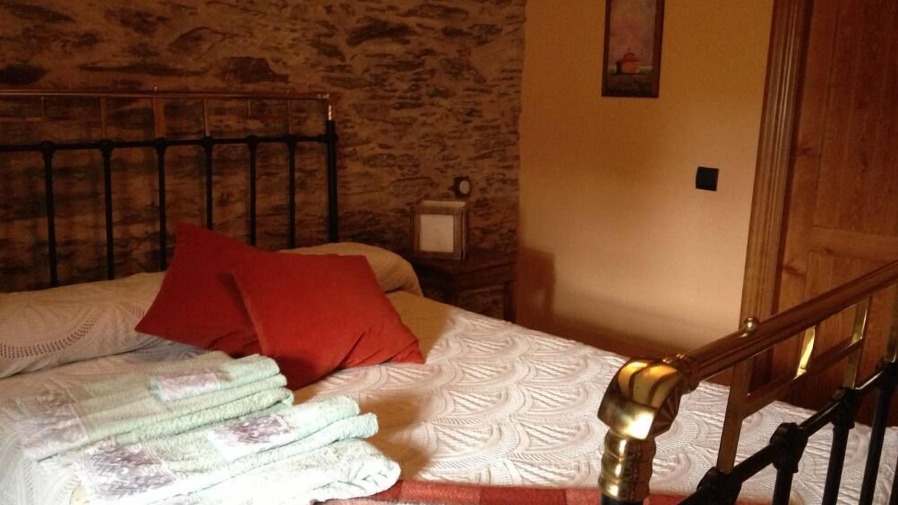 Photo of Bedroom in Muga de Alba