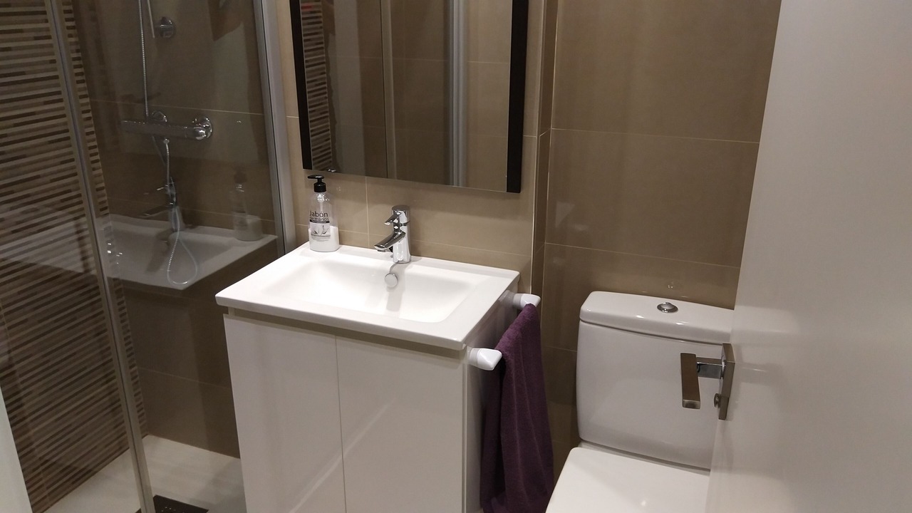 Photo of Bathroom in Logrono City Centre