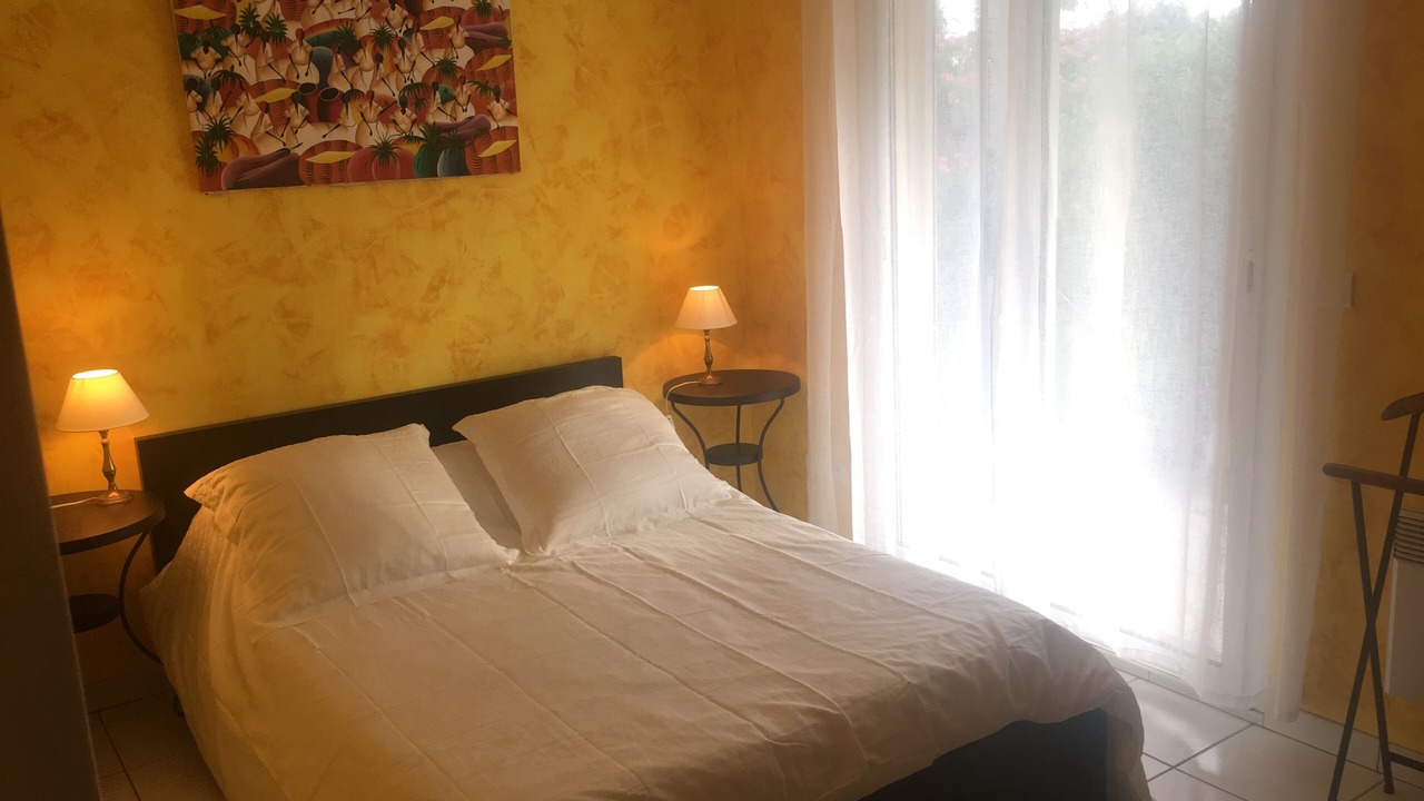 Photo of Bedroom in Teyran