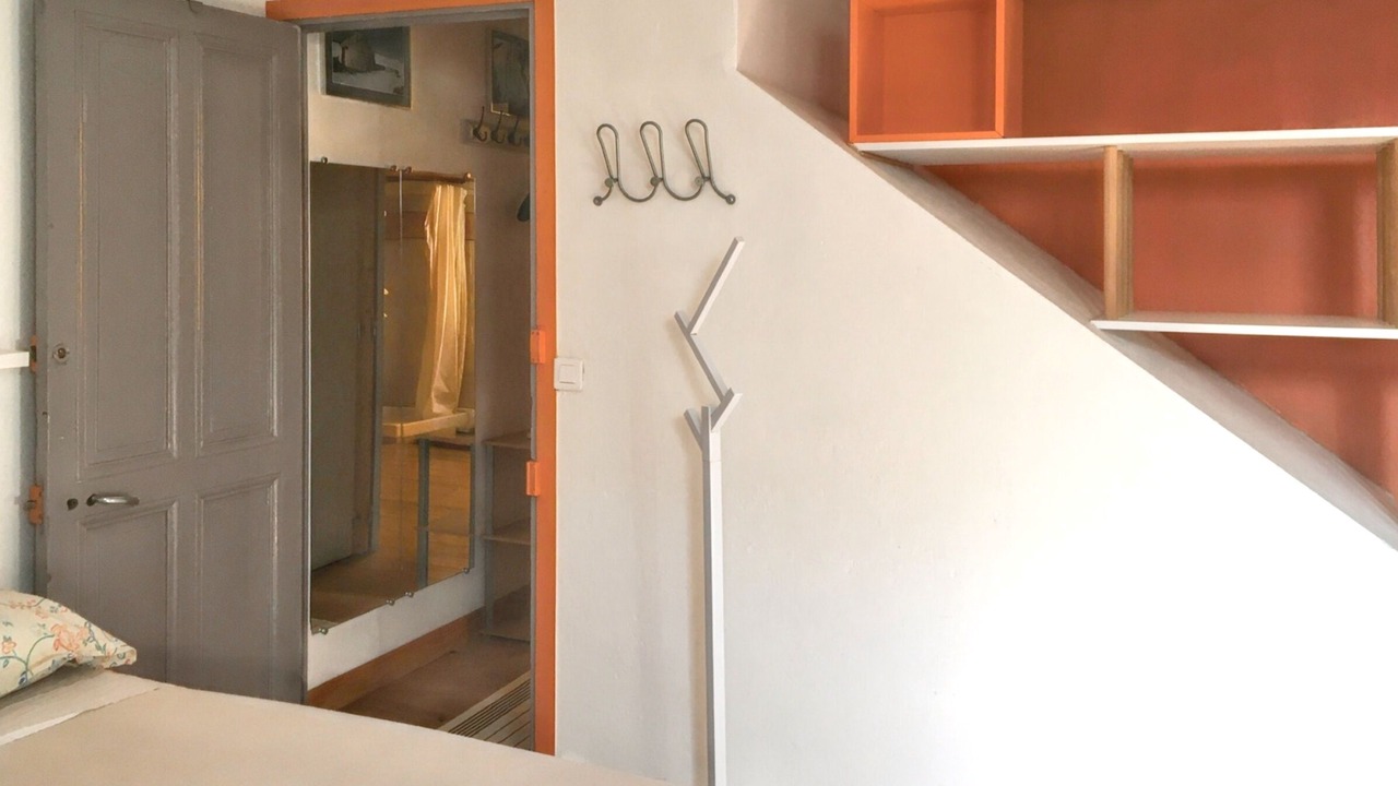 Photo of Bedroom in Avignon City Centre