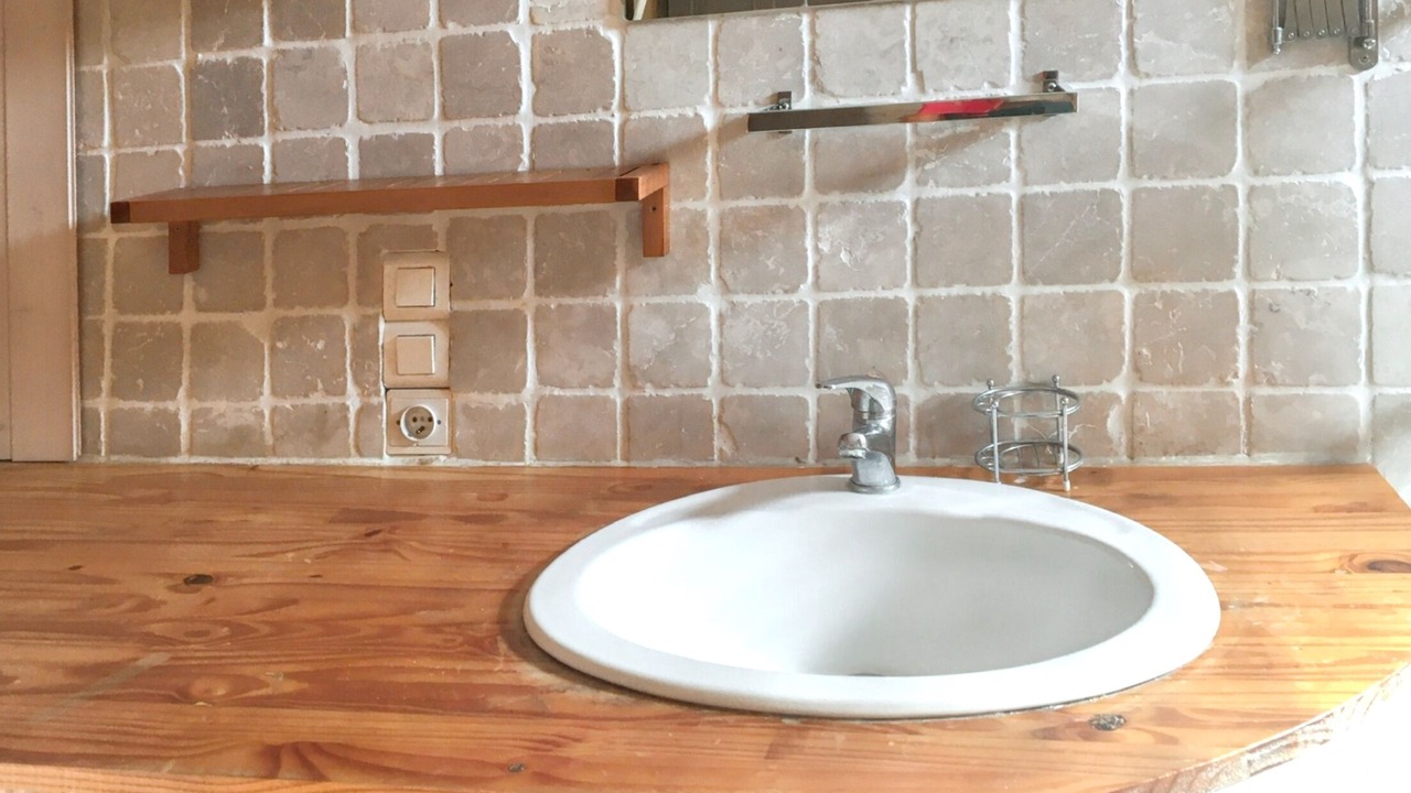 Photo of Bathroom in Avignon City Centre