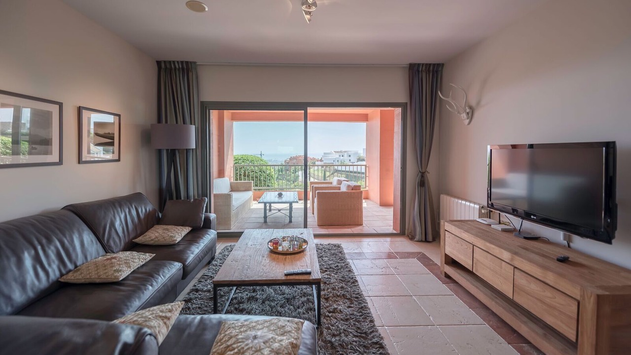 Photo of Livingroom in New Golden Mile