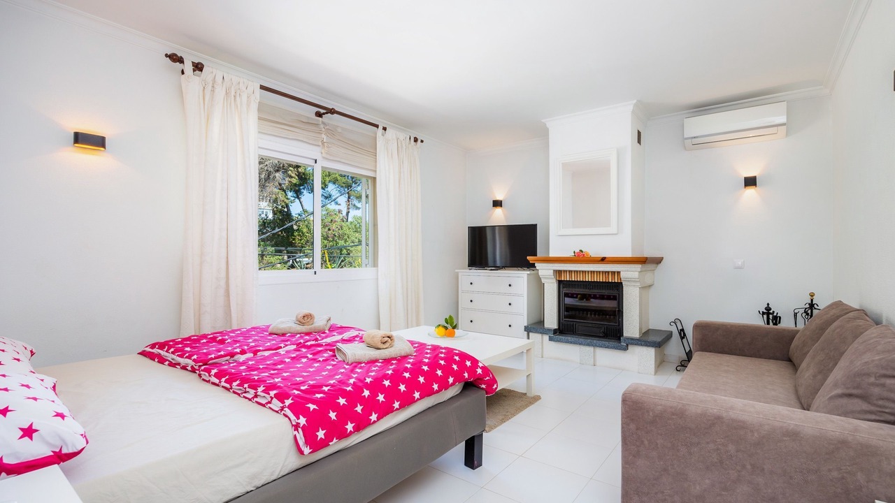 Photo of Bedroom in Les Meravelles