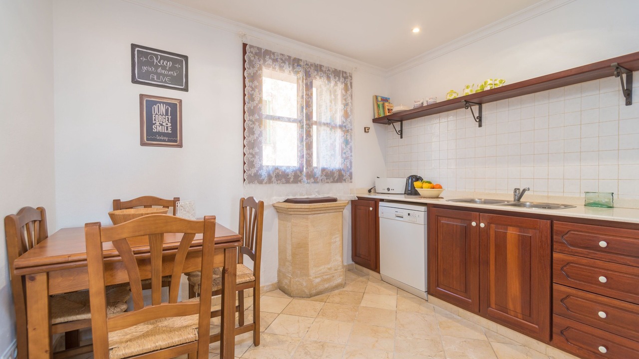 Photo of Kitchen in Montuiri