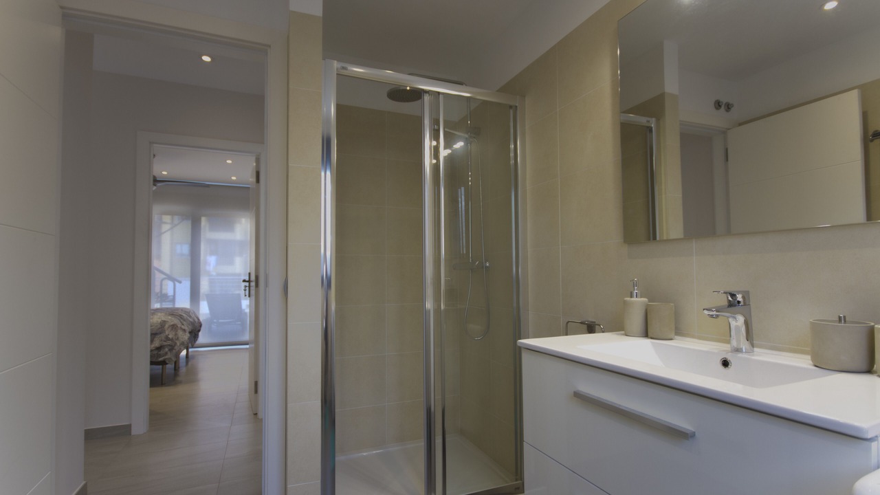 Photo of Bathroom in Los Cristianos