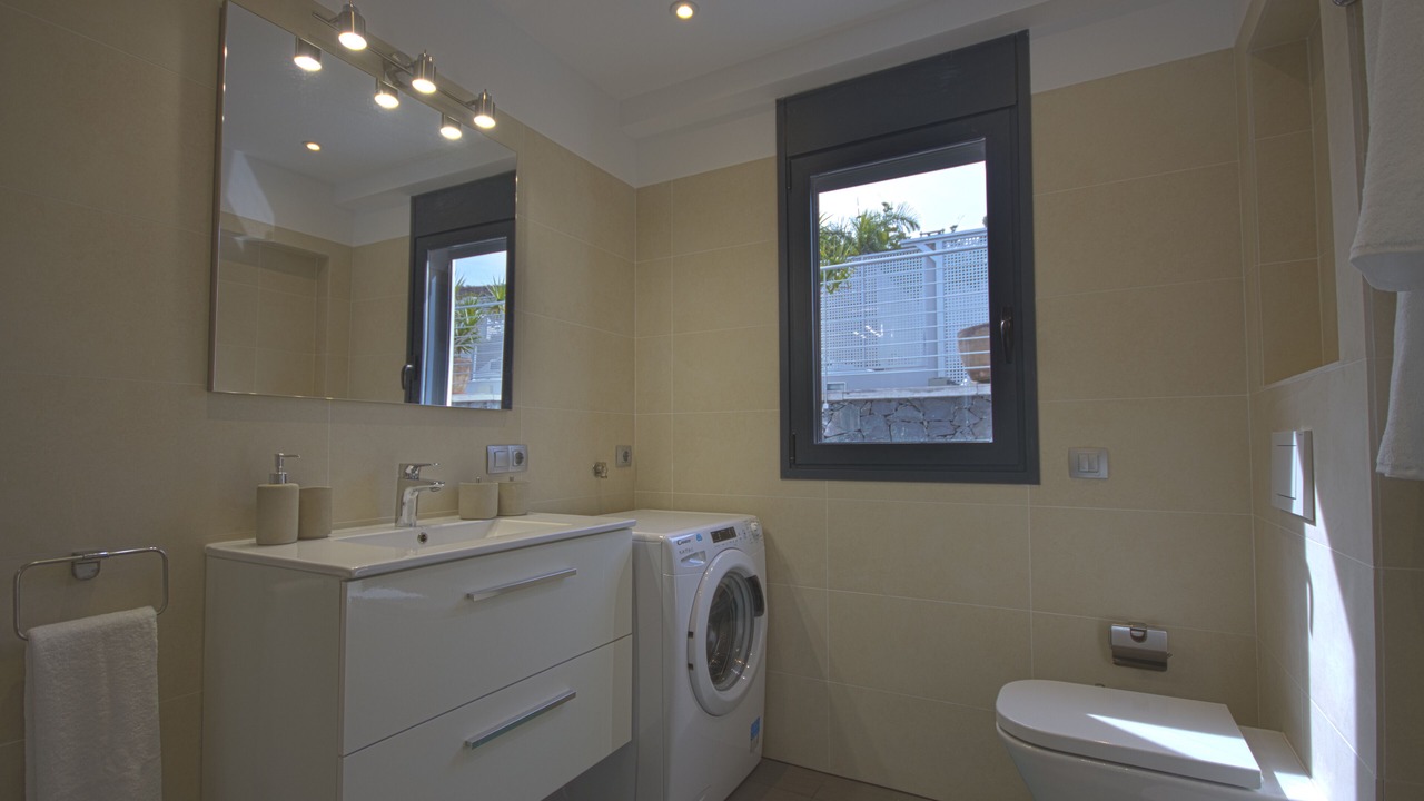 Photo of Bathroom in Los Cristianos