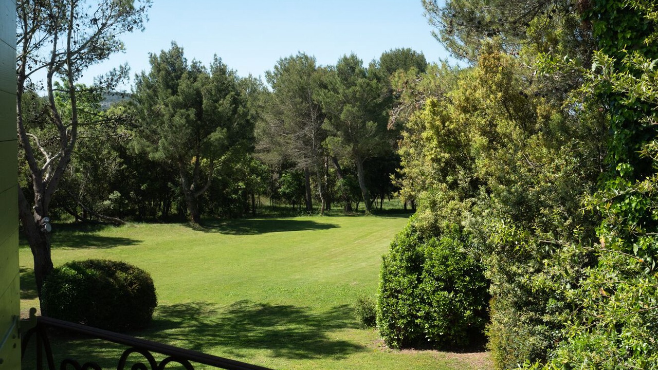 Photo of Outdoor in Pont Royal