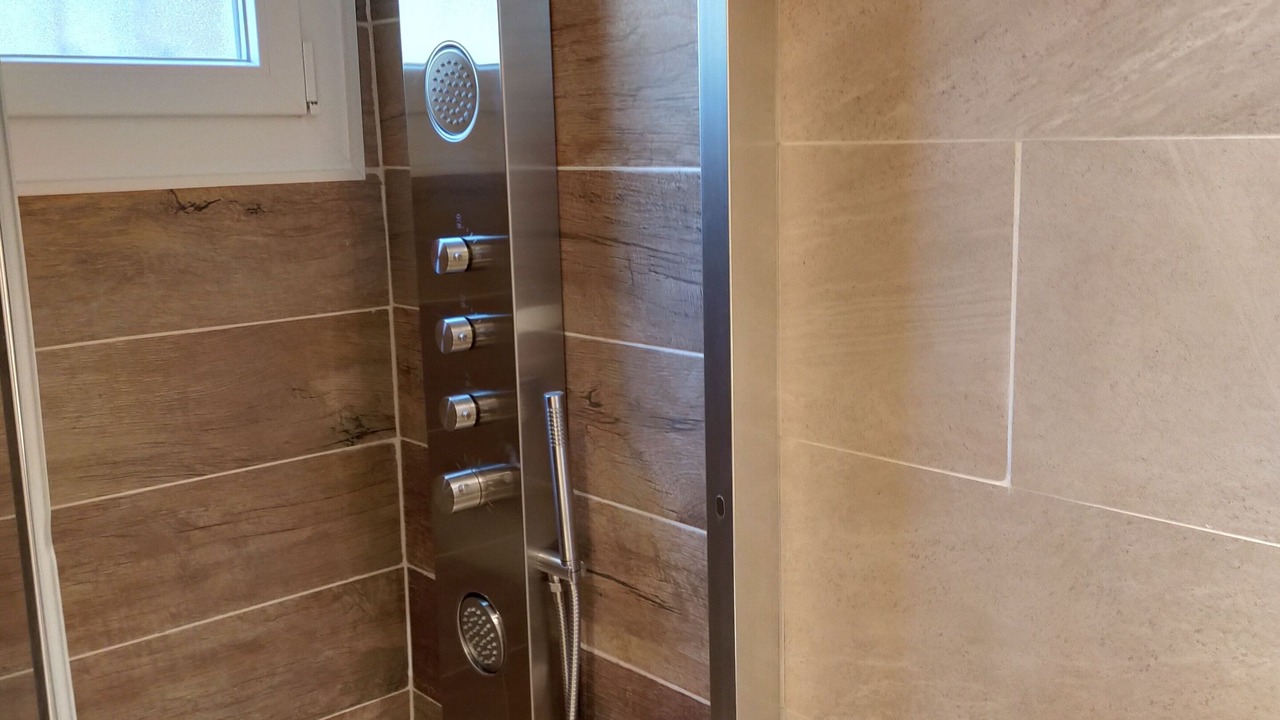 Photo of Bathroom in Pyrenees 2000