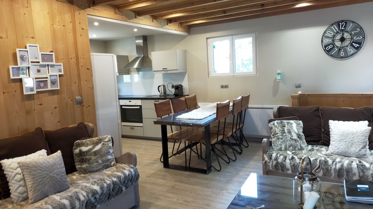 Photo of Livingroom in Pyrenees 2000