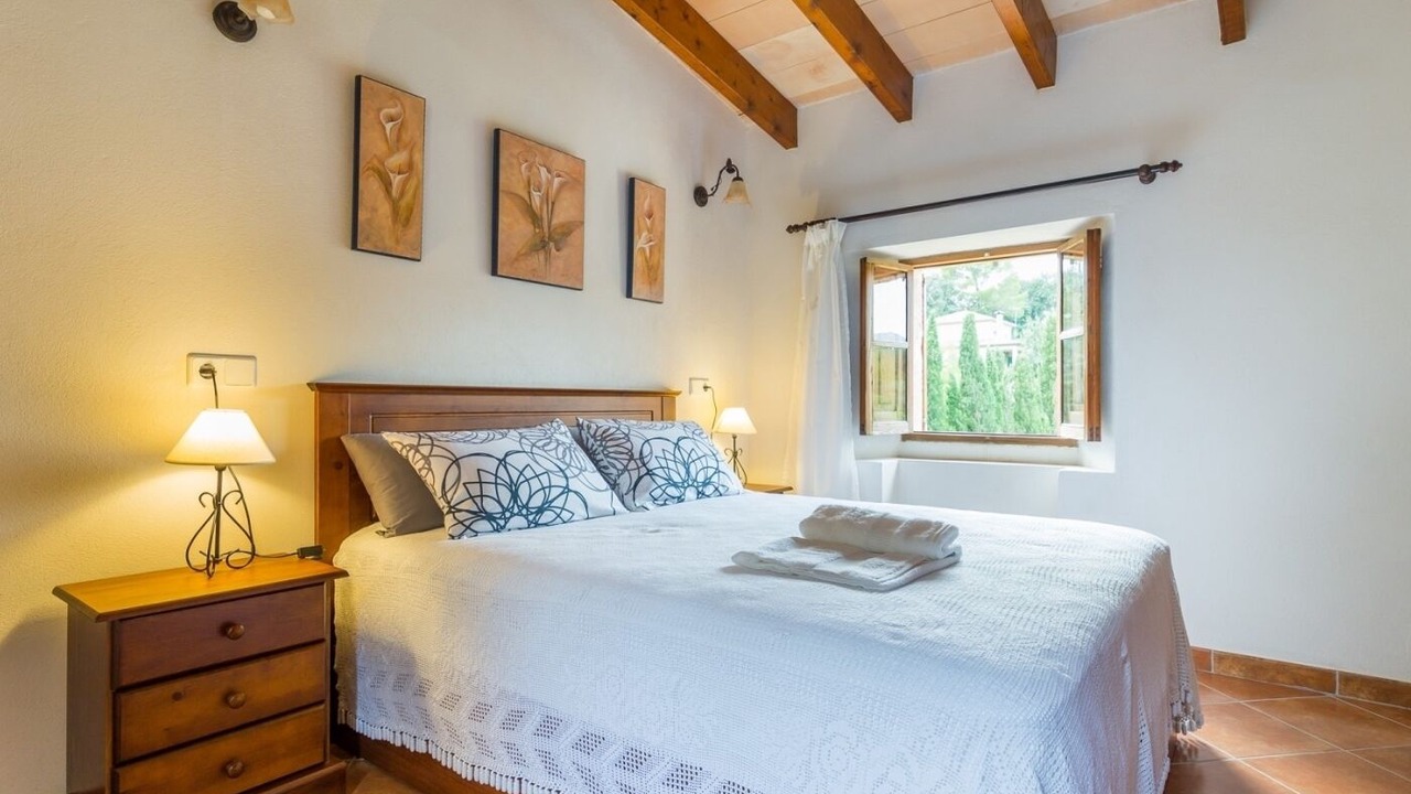 Photo of Bedroom in Campanet