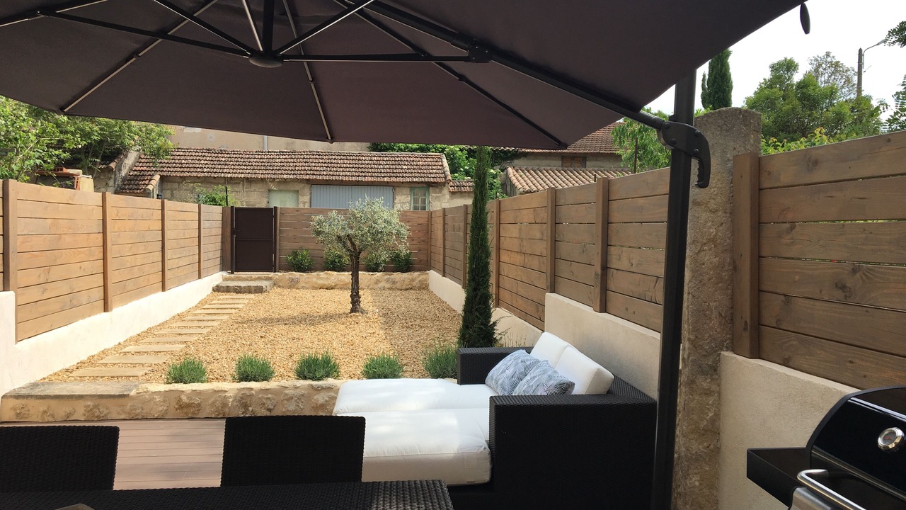 Photo of Patio Balcony in St.-Remy-de-Provence