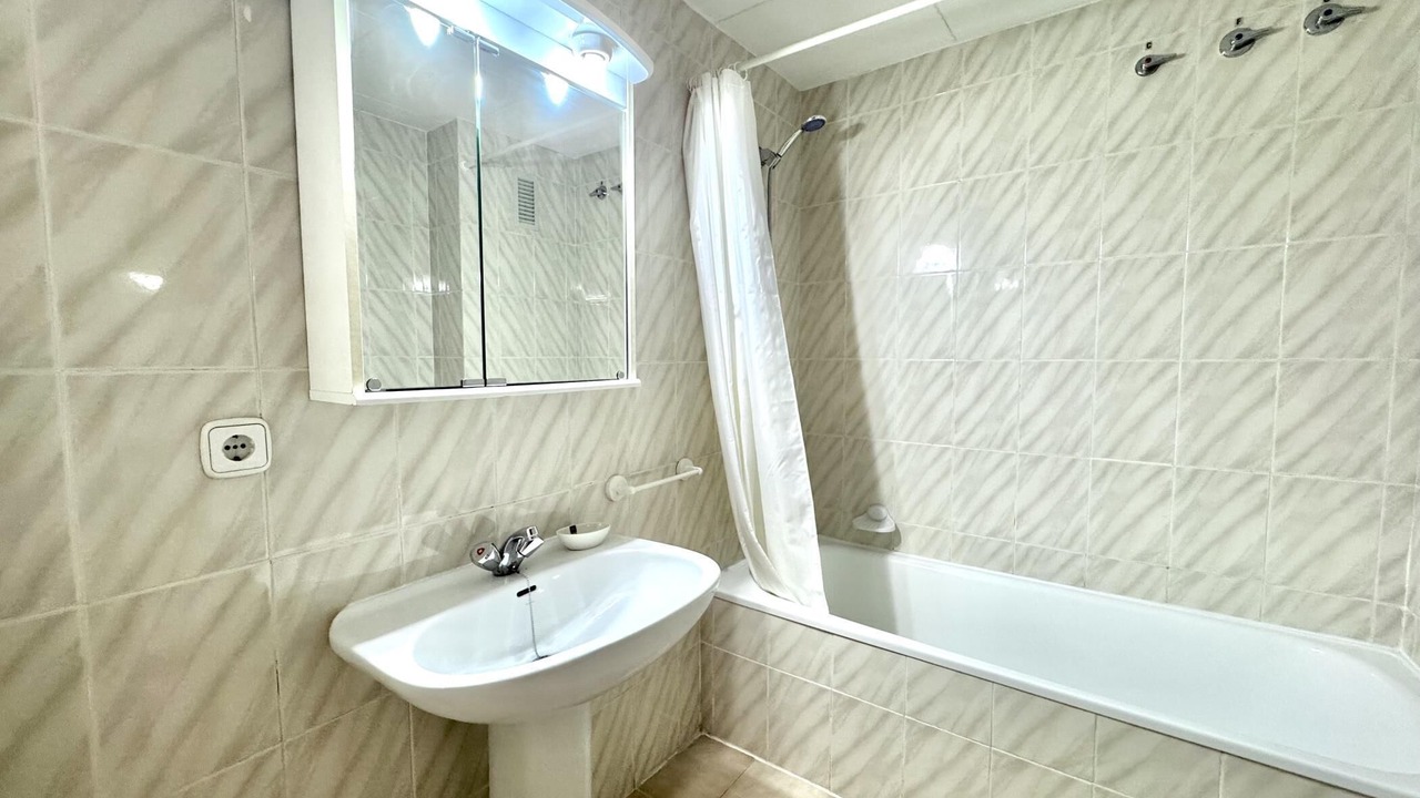 Photo of Bathroom in Roses Town Center