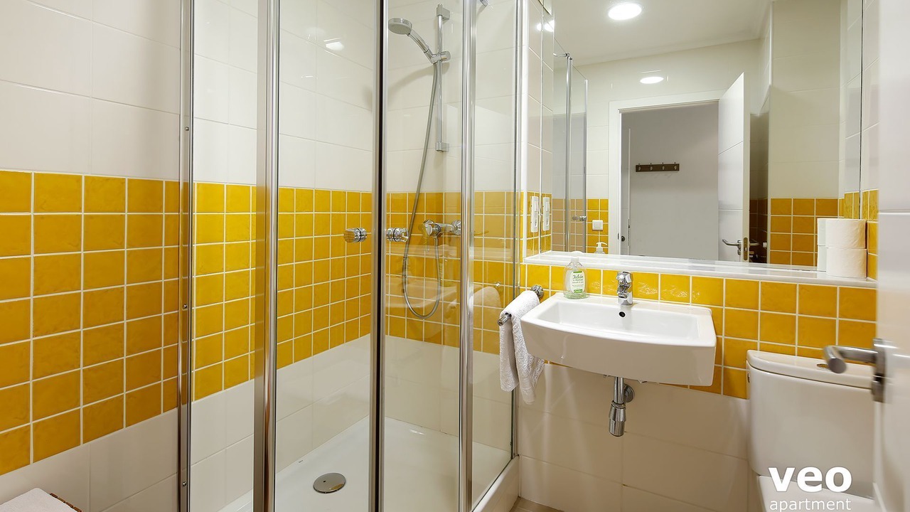 Photo of Bathroom in Feria