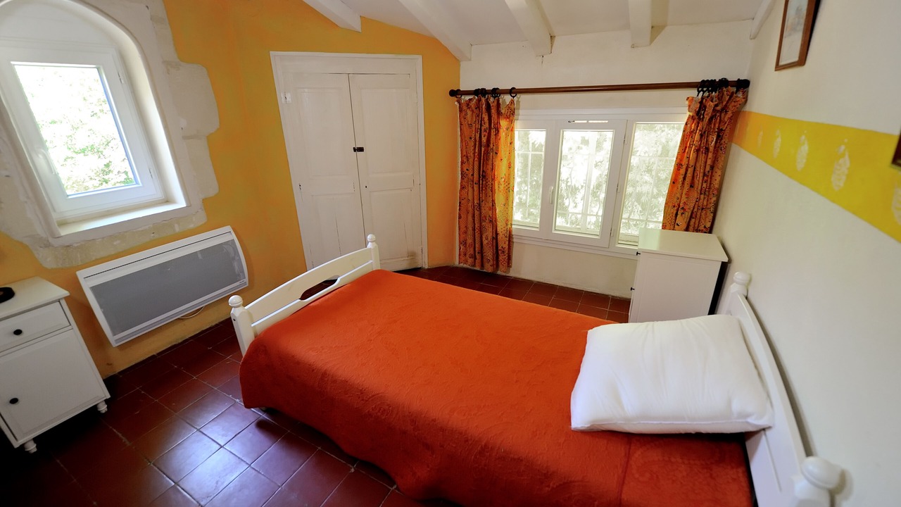 Photo of Bedroom in Arles