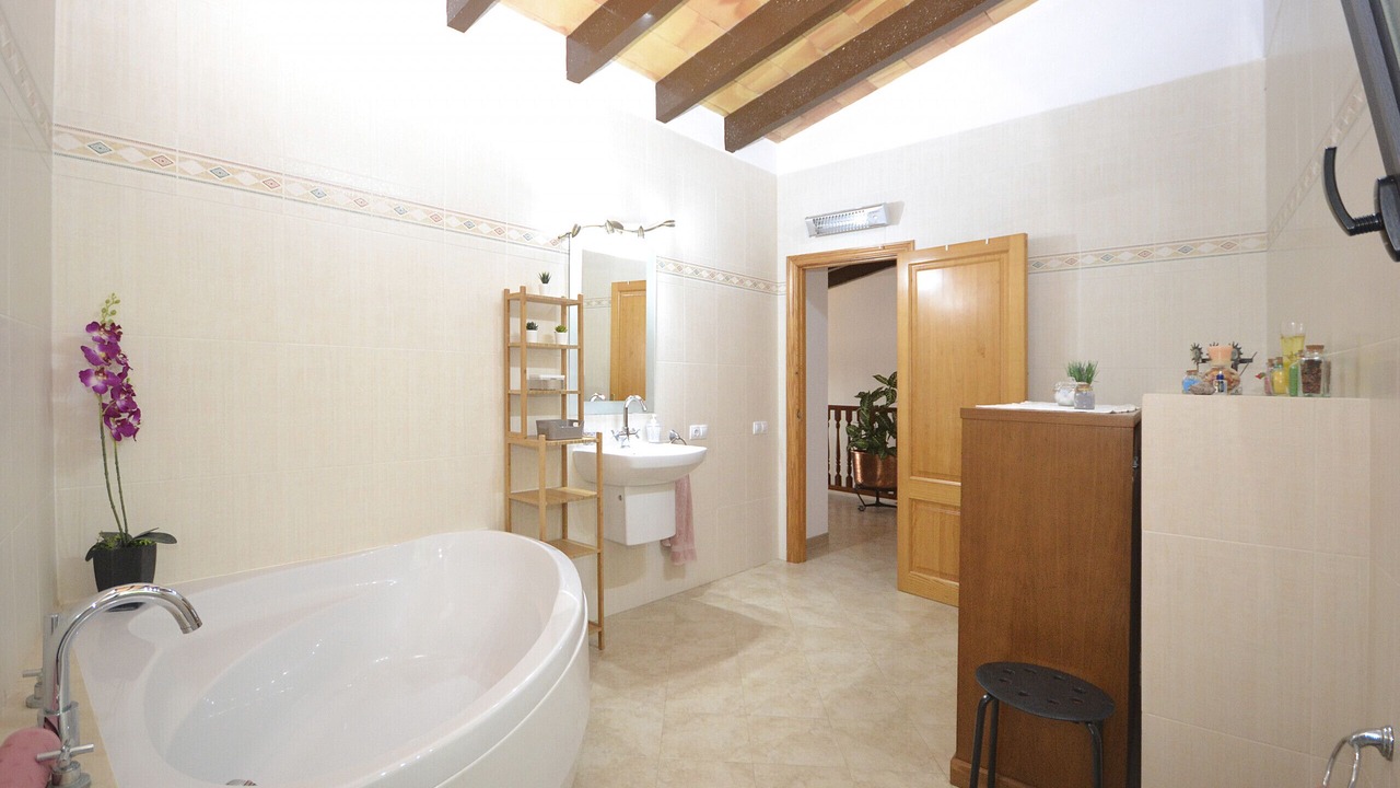 Photo of Bathroom in Sineu
