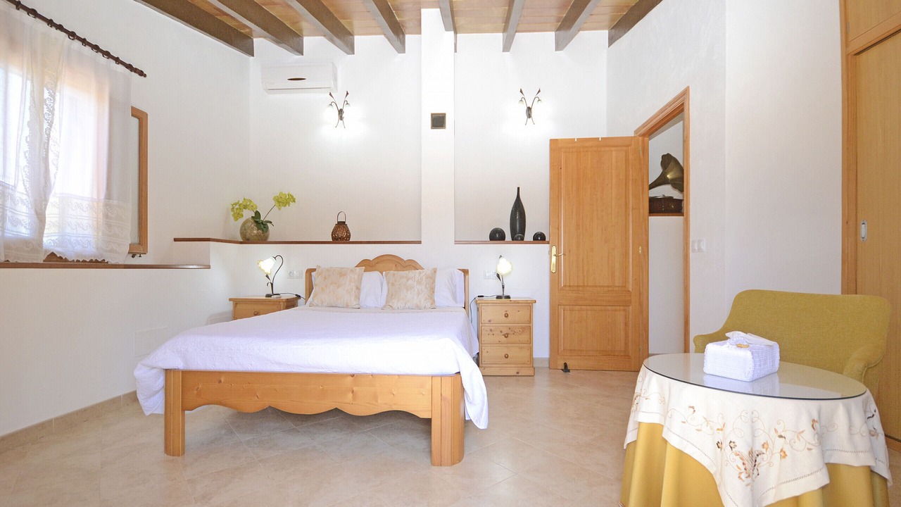 Photo of Bedroom in Sineu
