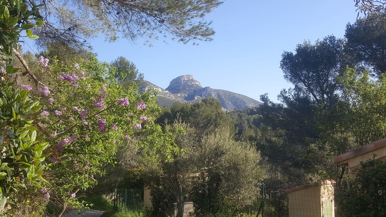 Photo of Outdoor in Eoures