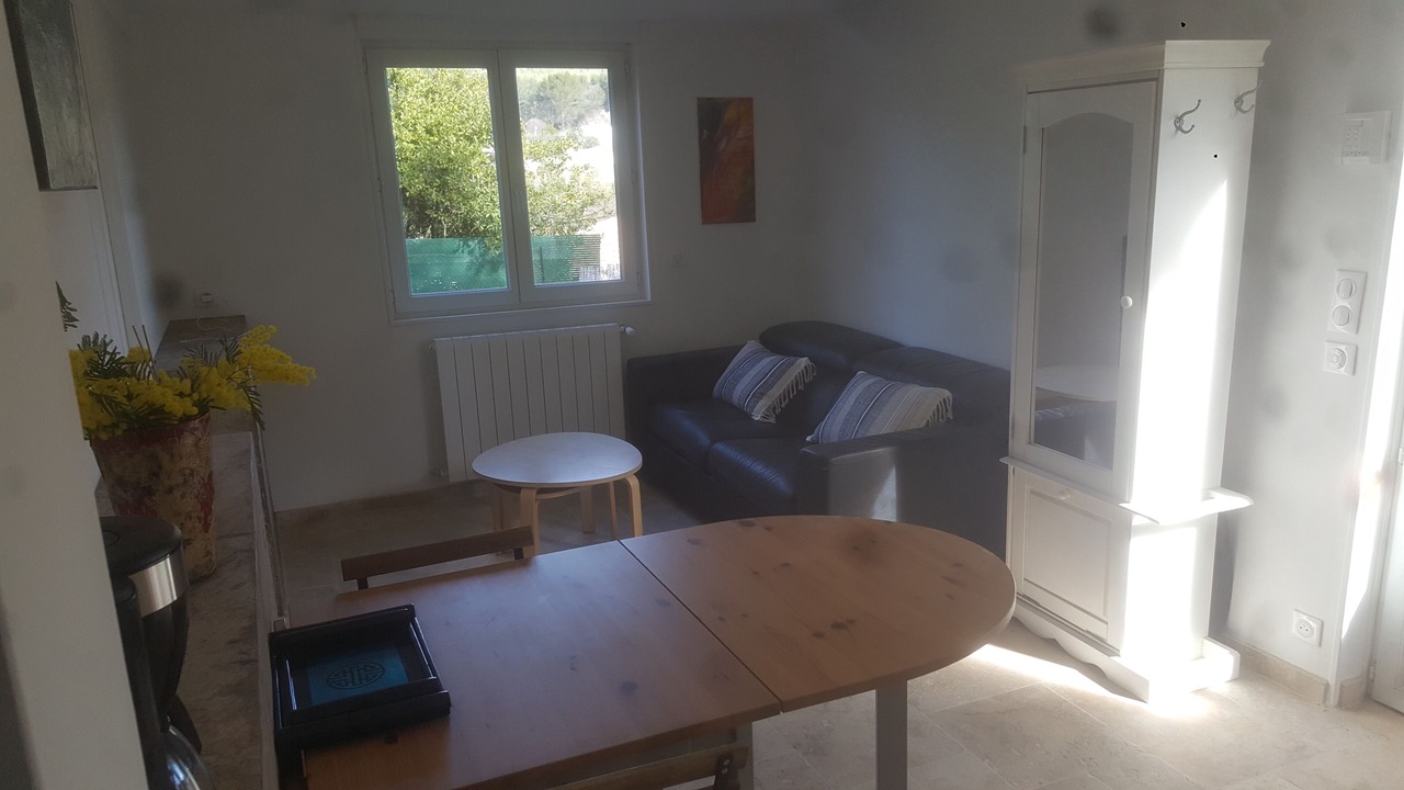 Photo of Livingroom in Eoures