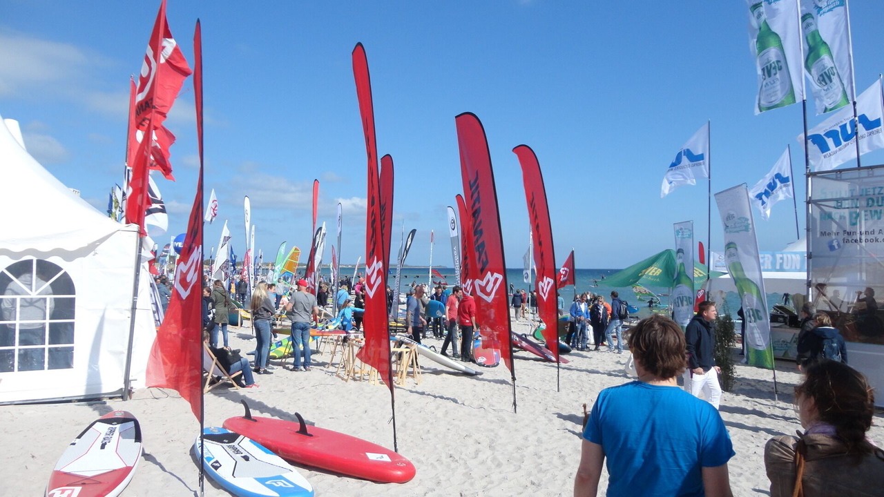 Photo of Others in Neue Tiefe