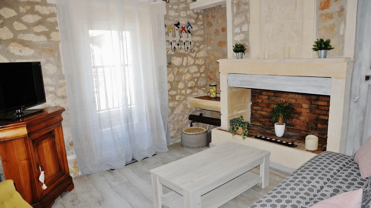 Photo of Livingroom in Paradou