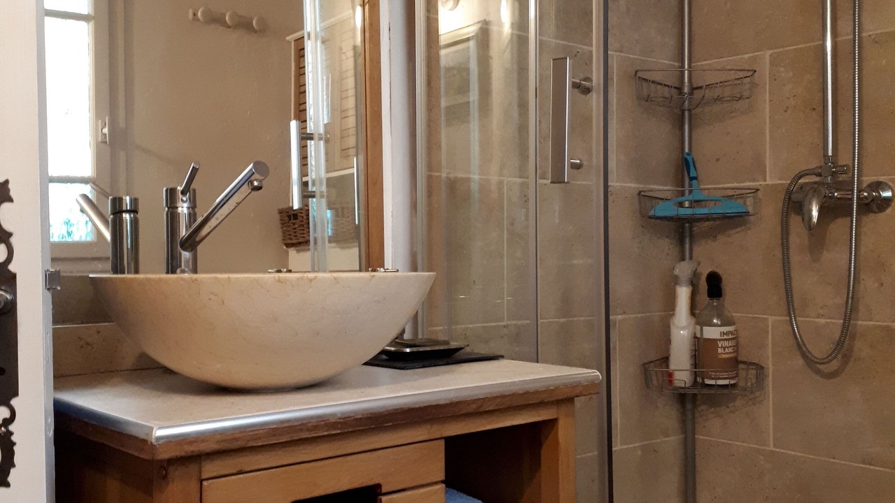Photo of Bathroom in Saint-Chamas