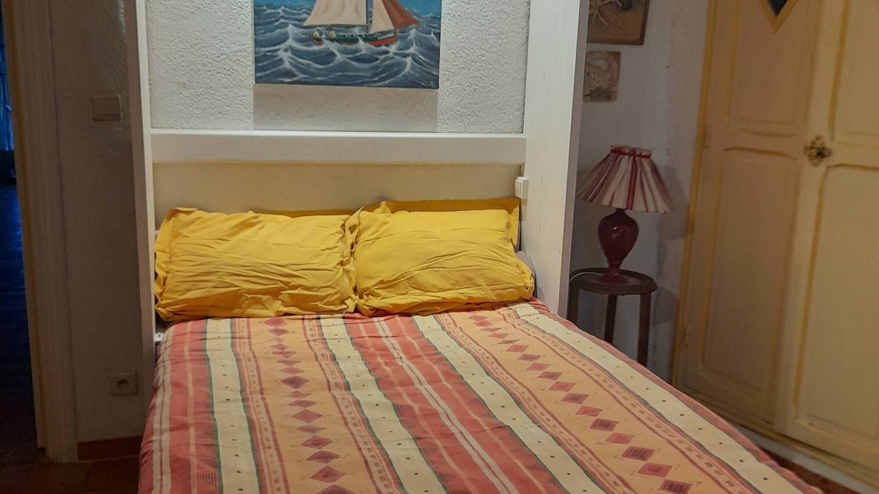 Photo of Bedroom in Saint-Chamas