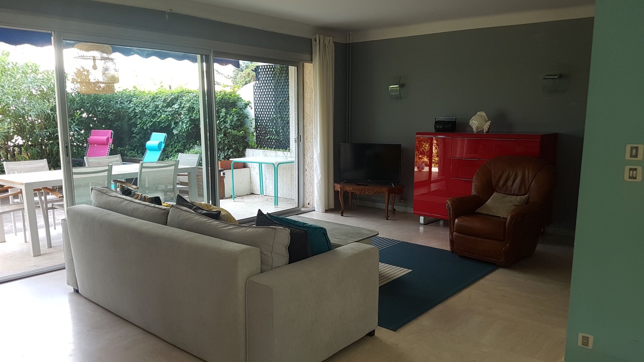 Photo of Livingroom in Le Mourillon