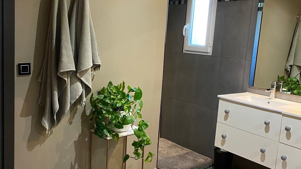Photo of Bathroom in Cabrieres-d'Avignon