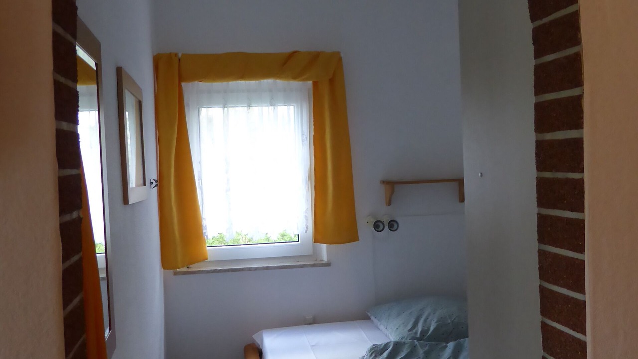 Photo of Bedroom in Parey