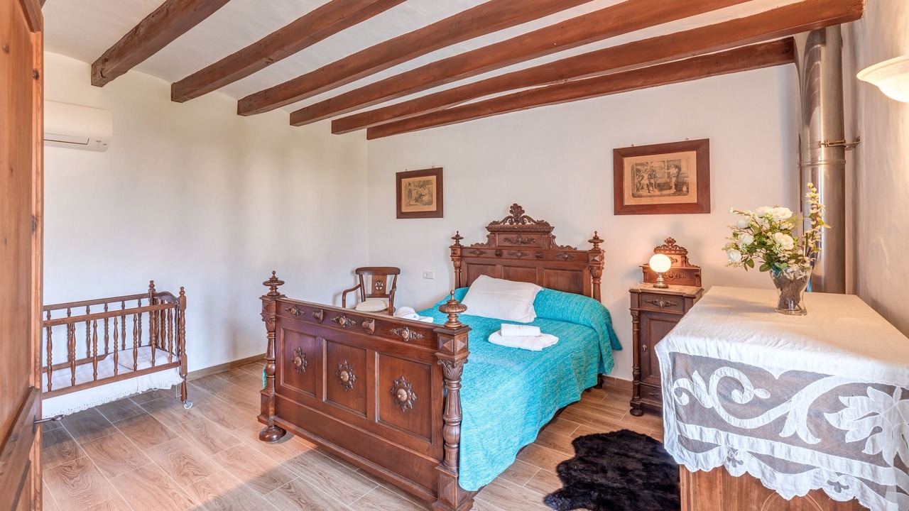 Photo of Bedroom in Soller