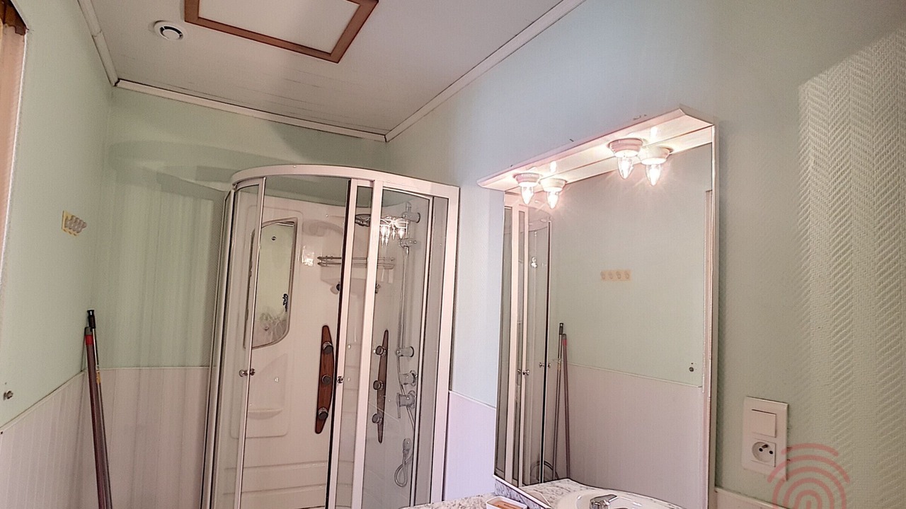 Photo of Bathroom in Lamalou-les-Bains