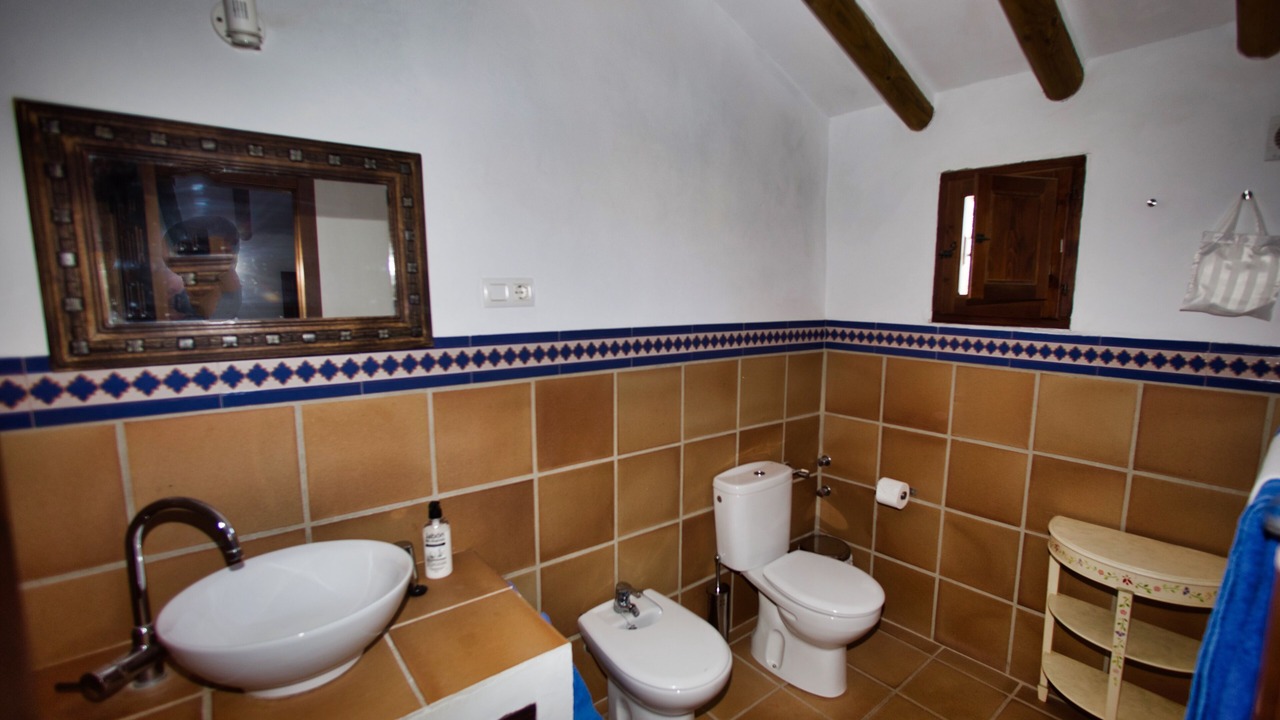 Photo of Bathroom in Iznajar