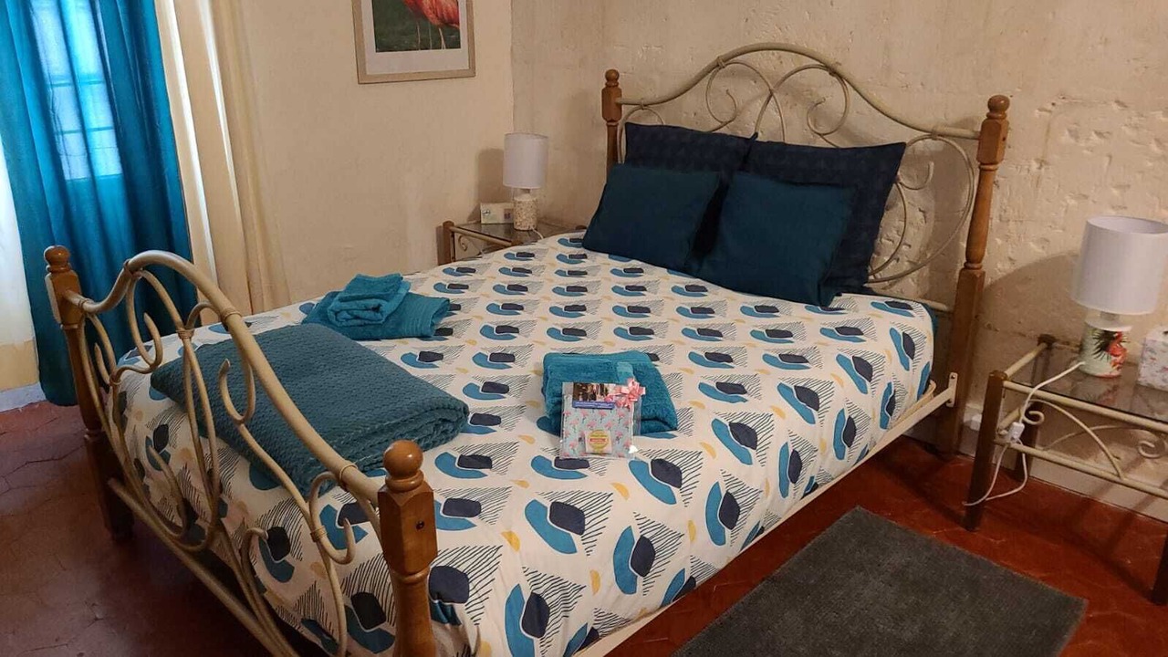 Photo of Bedroom in Arles City Centre
