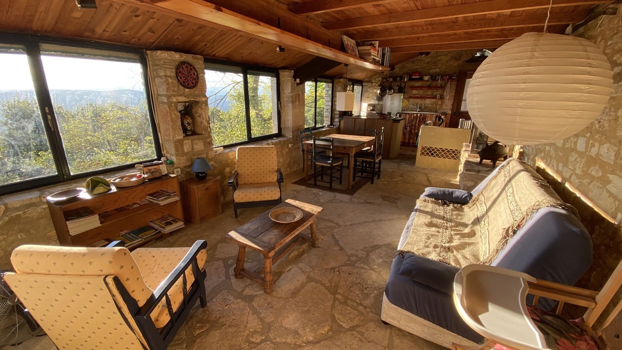 Photo of Livingroom in Issirac